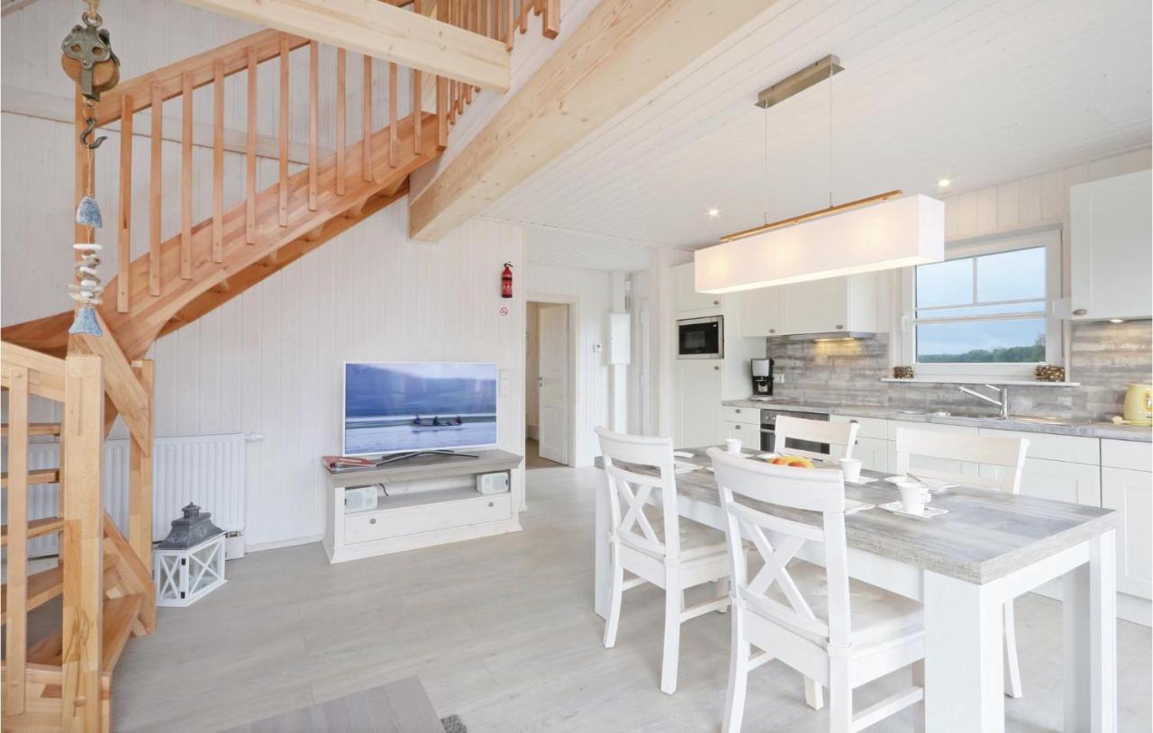 Gorgeous Home In Zerpenschleuse With Wifi Exteriör bild