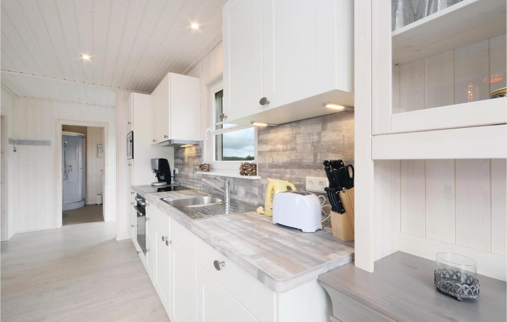 Gorgeous Home In Zerpenschleuse With Wifi Exteriör bild